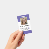 Modèle de badge d'employé moderne violet infirmièr (Manuel / portable)
