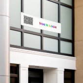 Modèle de bannière commerciale avec code QR person (Bâtiment extérieur)