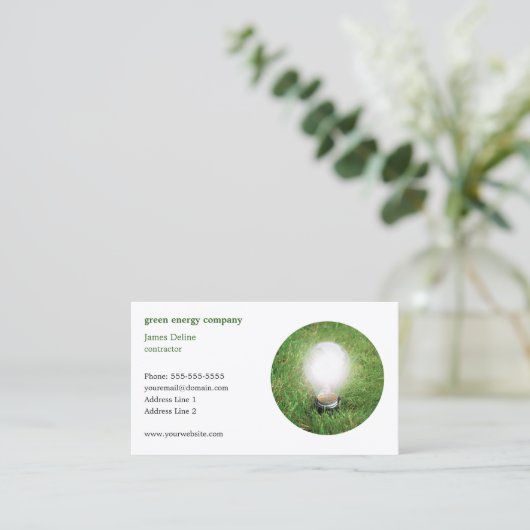 Modèle de carte de visite Green Energy moderne (Debout devant)