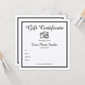 Modèle de certificat-cadeau Kraft Paper Photograph (Devant/Arrière en situation)