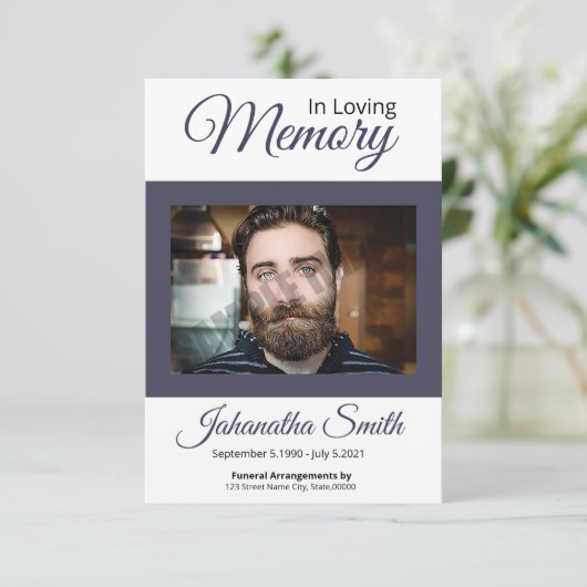 Modèle de la carte de prière funéraire (Debout devant)