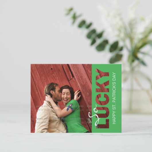 Modèle de la carte postale de la Saint Patrick | D (Debout devant)