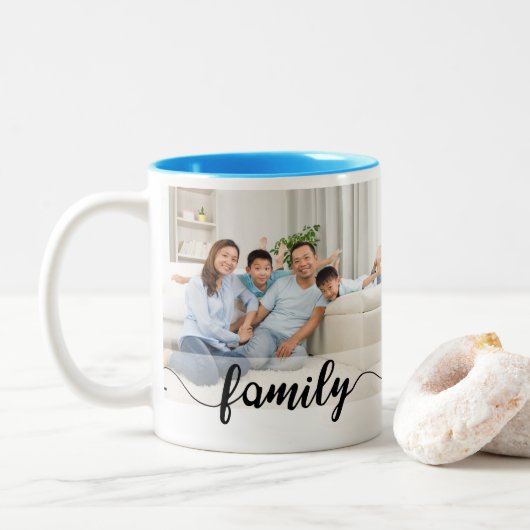 Modèle de la Mug Photo de la Réunion familiale (Avec donut)