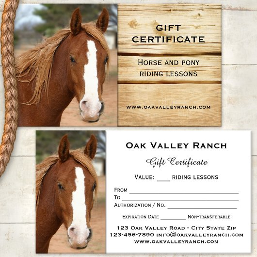 Modèle du certificat cadeau pour l'équitation