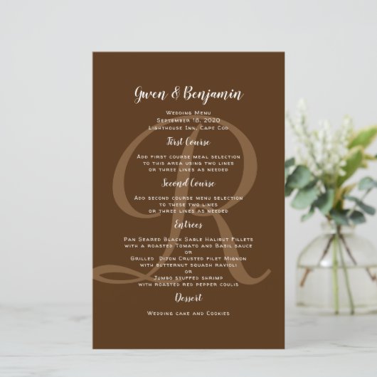 Modèle du menu du Mariage Brown Monogramme (Debout devant)