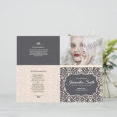 Modèle du programme funéraire, (Debout devant)