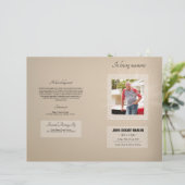 Modèle du programme funéraire commémoratif (Debout devant)