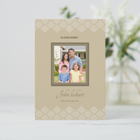 Modèle du programme funéraire Memorial (Debout devant)