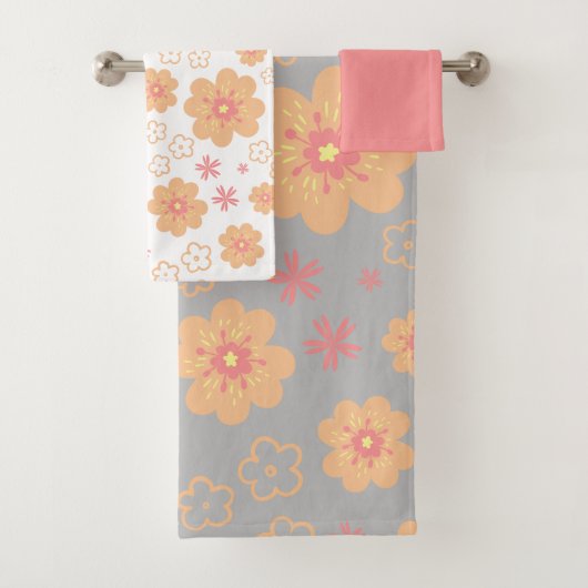 Modèle floral rétro et ensemble de serviettes rose (En situation)