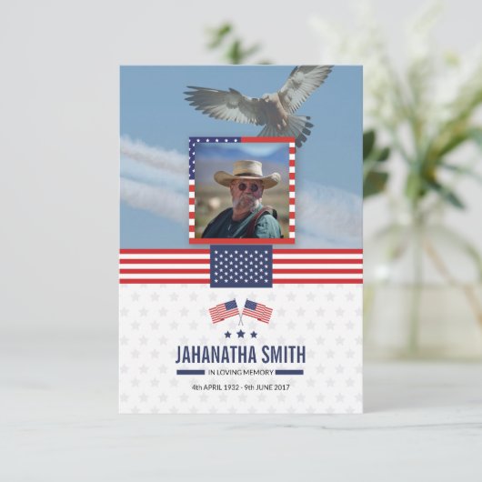 Modèle funèbre de programme pour l'armée militaire (Debout devant)