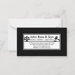 Modèle noir et blanc simple et professionnel