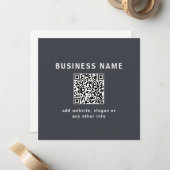 Modèle simple pour votre code QR | Gris foncé (Devant/Arrière en situation)