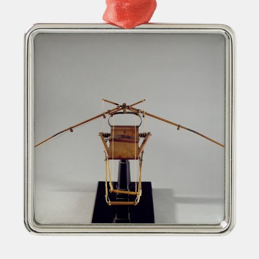 Modelreconstructie van het ontwerp van de da Vinci Metalen Ornament (Voorkant)