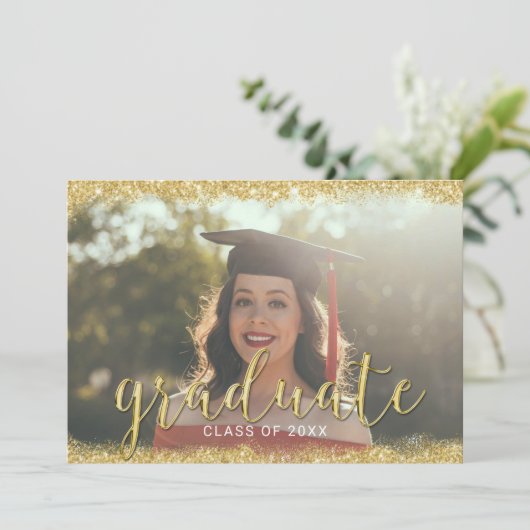 Modern 3D Script Gold Glitter Photo Afstuderen Kaart (Staand voorkant)
