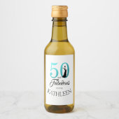 Modern 50 Fabulous Custom Name 50th Birthday Blue Wijn Etiket (Voorkant)