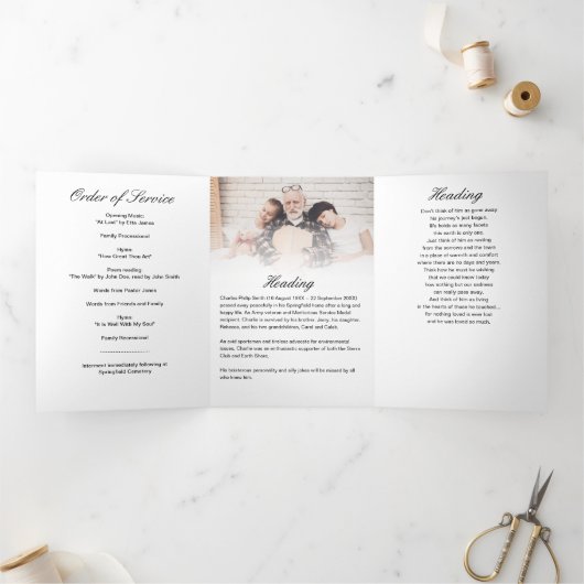 Modern 6-pagina Trifold 2-foto begrafenisprogramma Drieluik Programma (Binnen)