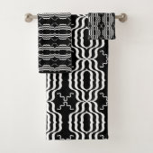 Modern abstract patroon in zwart-wit bad handdoek (Insitu)