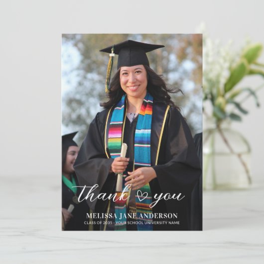 Modern Afstuderen Eenvoudige Aangepaste Afstuderen Bedankkaart (Staand voorkant)
