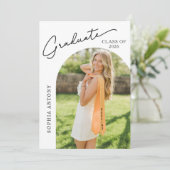 Modern Arch Photo Graduation Party Invitation (Debout devant)