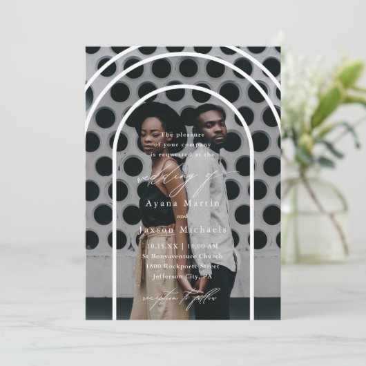 Modern Arch Two Photo Wedding Kaart (Staand voorkant)