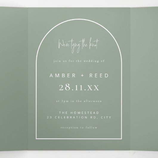 Modern Arch Tying Knot Wedding Sage Green Script Drieluik Uitnodiging (Binnenkant midden)