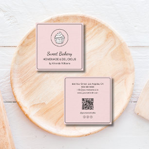Modern Bakkerij Cupcake Logo QR Social Media Roze Vierkante Visitekaartje
