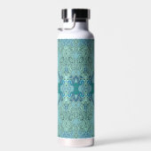 Modern Baroque Pattern in Blue and Green Waterfles (Rechts)