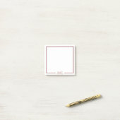 Modern Beige en Wijn Monogram Post-it® Notes (Op bureau)