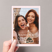 Modern Beige Gingham Fotoafstudeerfeest Acryl Uitnodigingen (Insitu (Draagbaar))