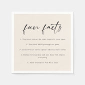 Modern Beige Script "Fun Facts" Wedding Servet (Voorkant)