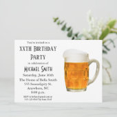 Modern Birthday Party Beer Cheers Kaart (Staand voorkant)