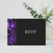 Modern Black Paars Floral Wedding RSVP (Staand voorkant)