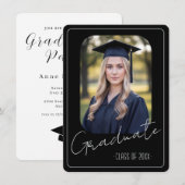 Modern Black Photo Graduation Party Invitation Kaart (Voorkant / Achterkant)