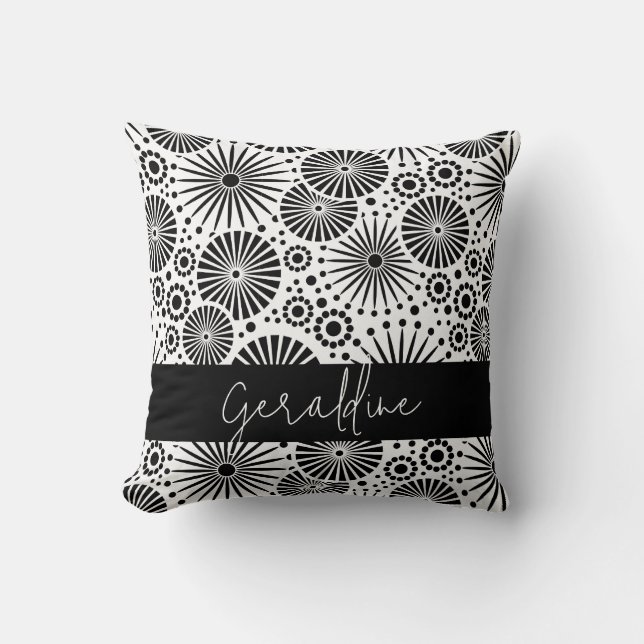 Modern black white geometric starburst Name  Kussen (Voorkant)