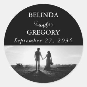Modern Black & White Script Couple Photo Wedding Ronde Sticker