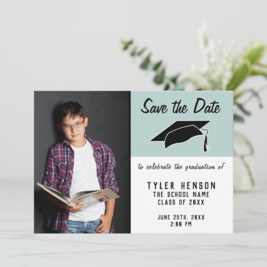 Modern blauw Afstuderen slaat de datum foto op Aankondiging (Staand voorkant)