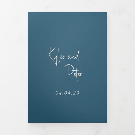 Modern blauw handgeschreven script elegante bruilo drieluik uitnodiging (Cover)