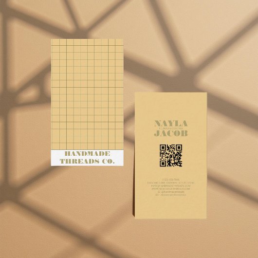 Modern Bleek geel geruit patroon QR-code Visitekaartje