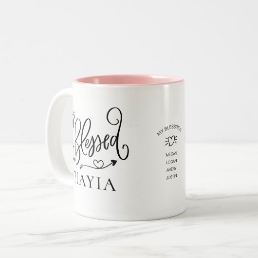 Modern Blessed Yiayia Coffee Mok (Voorkant links)