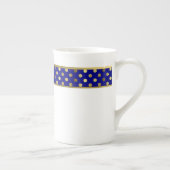 Modern Blue and Gold Polka Dot Band China Mok (Rechts)