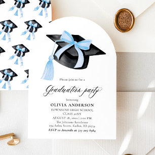 Modern Blue Bow Graduation Cap Afstuderen gebogen Kaart