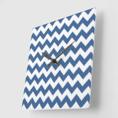 Modern Blue Chevron Stripes Vierkante Klok (Hoek)