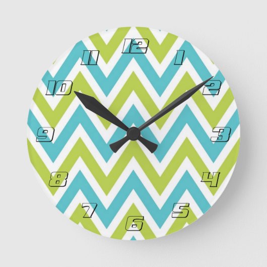 Modern Blue en Green Chevron Ronde Klok (Voorkant)