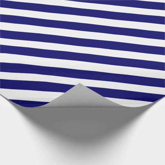 Modern Blue White Stripe Geometric Pattern Cadeaupapier (Hoek)