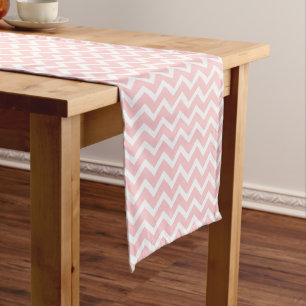 Modern Blush Pink Chevron Stripes Pattern Korte Tafelloper