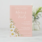 Modern Blush & White Daisies Wedding Kaart (Staand voorkant)