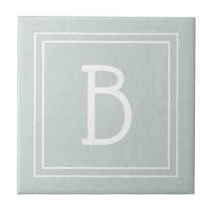 Modern boerderijhuis met monogram groene en witte tegeltje