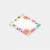Modern Bright Flowers en Black Leaf Monogram Post-it® Notes (Schuin)