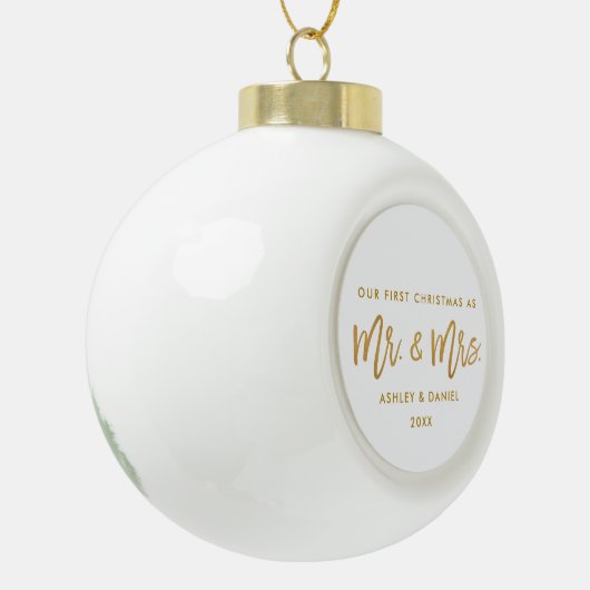 Modern Brush Script First Kerstmis Mr. Keramische Bal Ornament (Links)