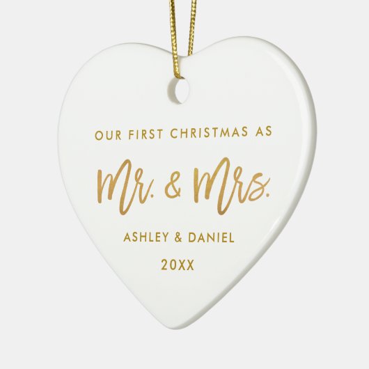 Modern Brush Script Gold First Kerstmis, Mrs. Keramisch Ornament (Links)